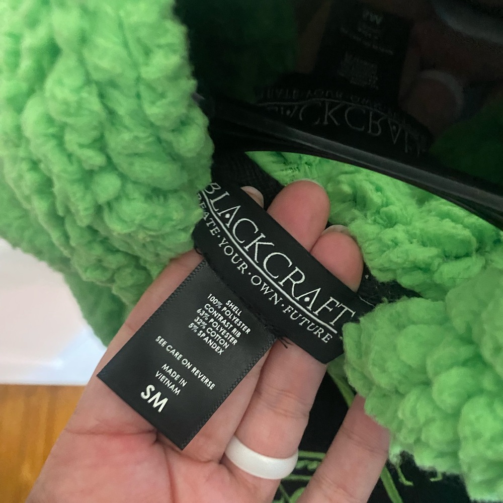 EUC SZ S GREEN SHERPA HOODIE - Picture 4 of 5